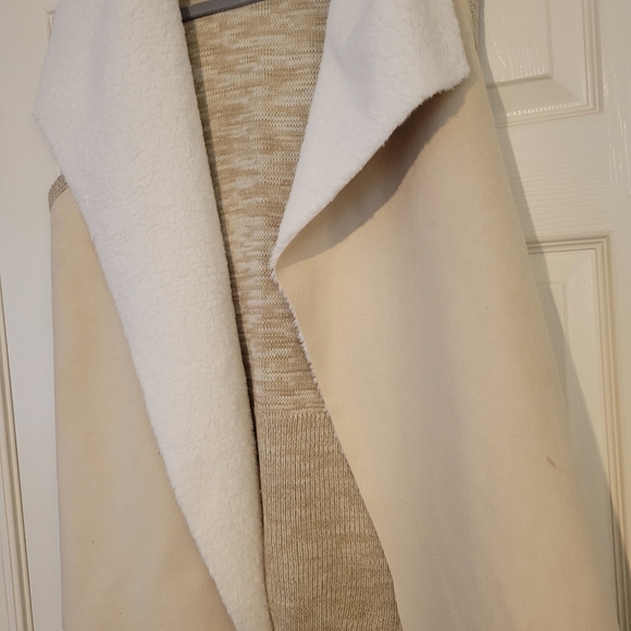 Senna Sage Beige Women's Faux Fur Soft Opened Cardigan Sweater Vest Size 2XL - Picture 2 of 4